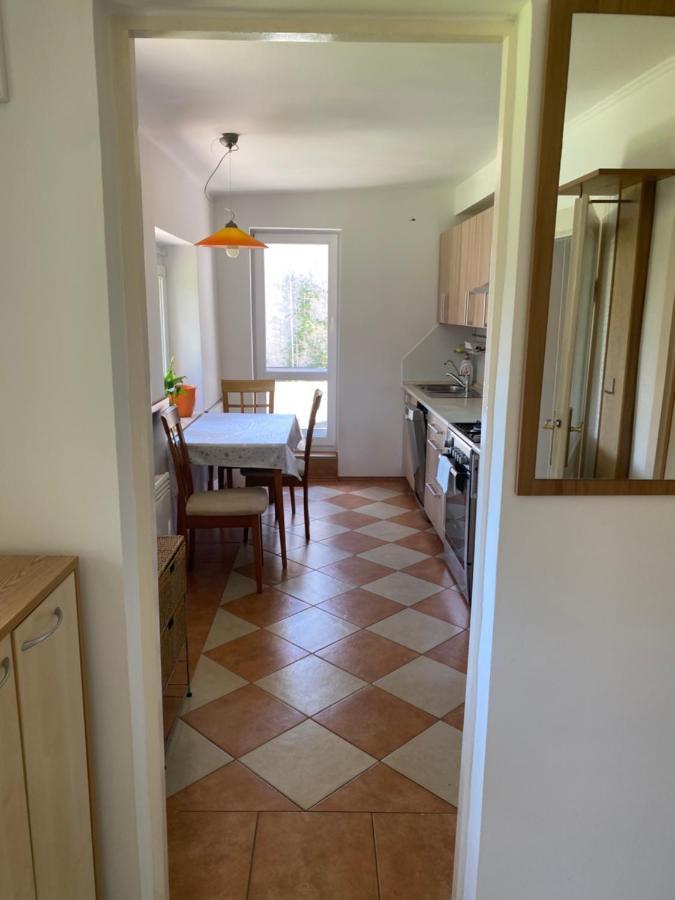 Vityesz Vendégház ** Apartamento Chl'aba Exterior foto