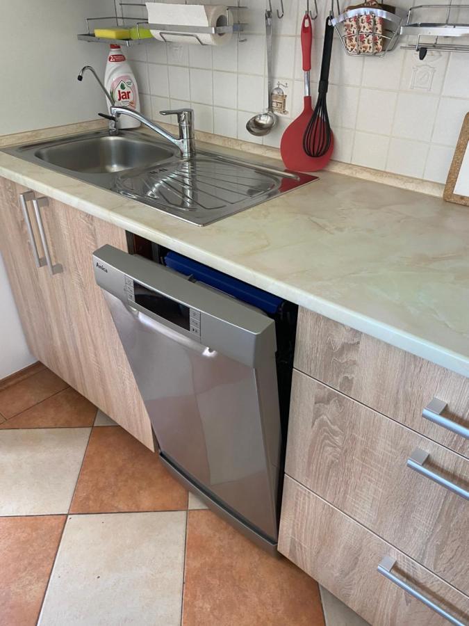 Vityesz Vendégház ** Apartamento Chl'aba Exterior foto